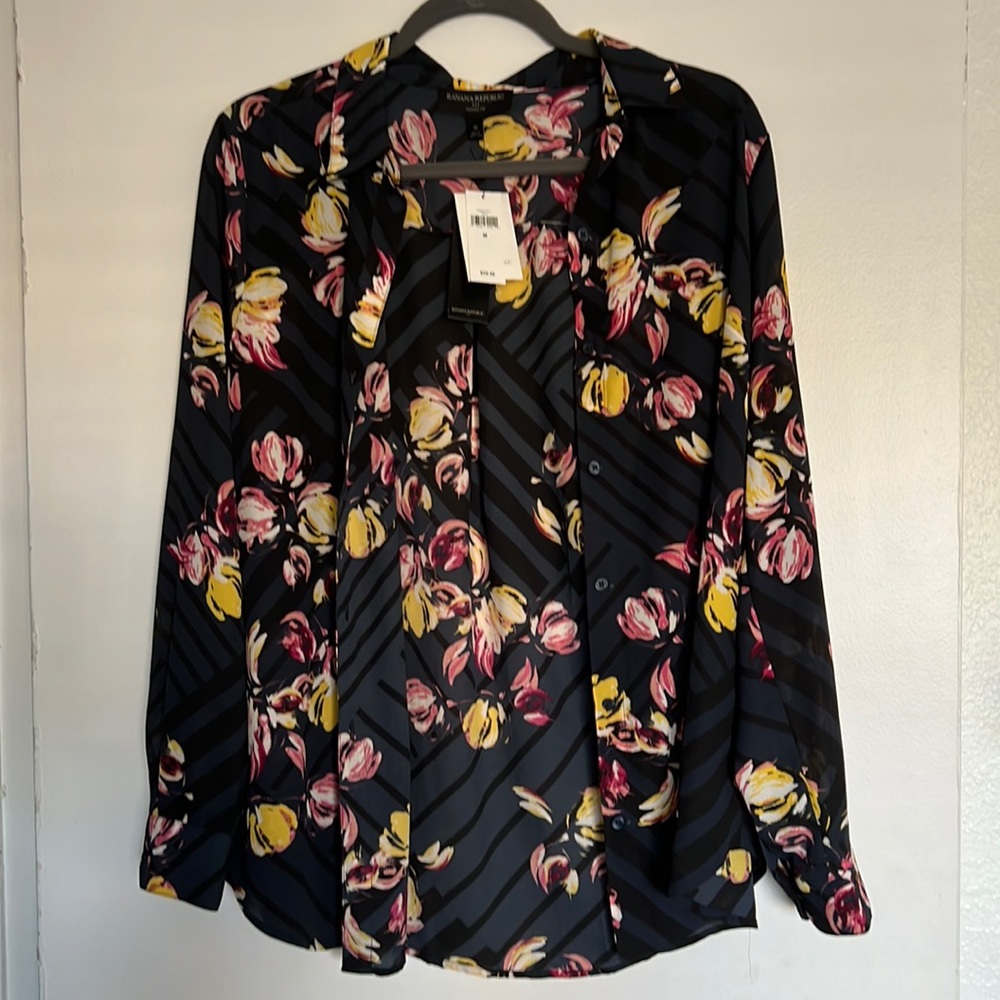 Banana Republic Classic Fit Button Up